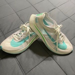 Nike Zoom Fly SP Men’s 10.5 Lightly Used